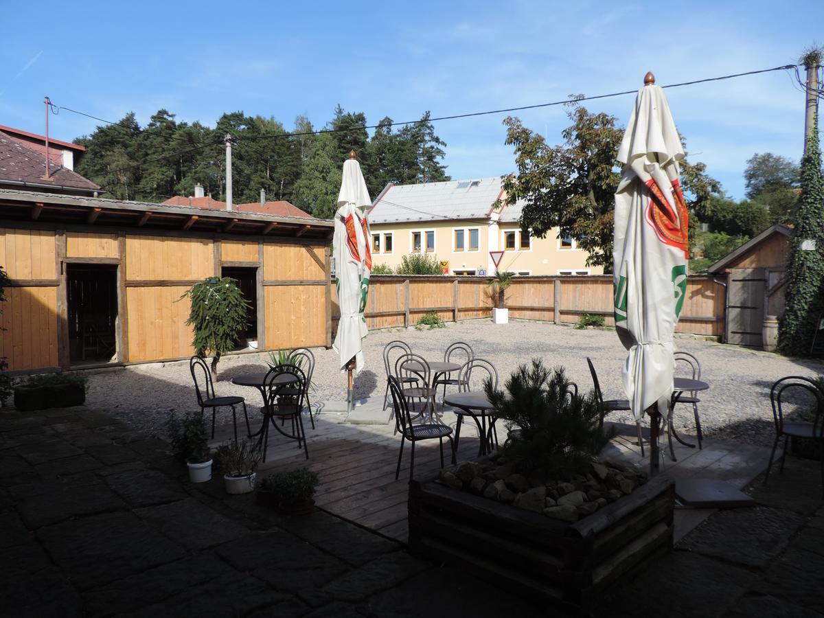 Ubytovaci Hostinec Na Skalach Budislav  Exterior photo