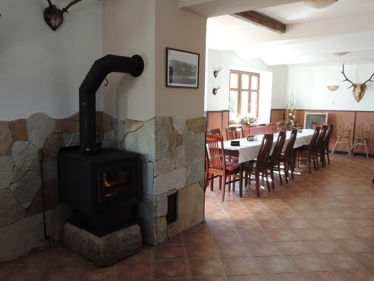 Ubytovaci Hostinec Na Skalach Budislav  Exterior photo